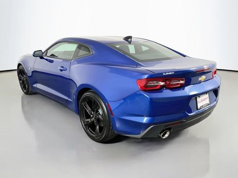 Used 2022 Chevrolet Camaro LT RWD image 9