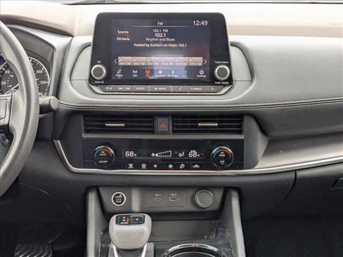 Used 2023 Nissan Rogue SV image 13