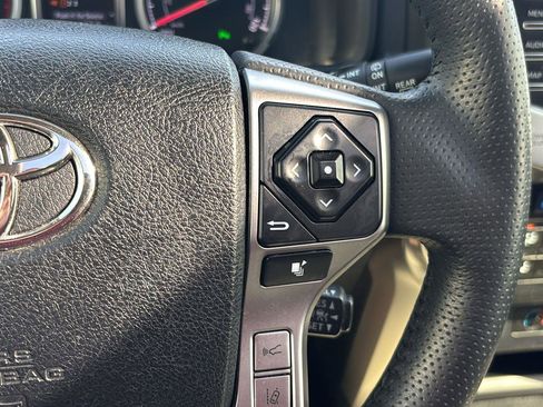 Used 2021 Toyota 4Runner Limited image 28