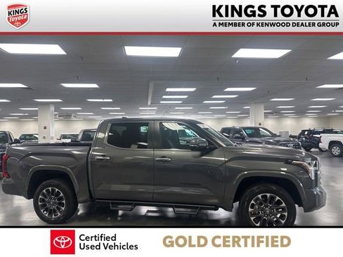 Used 2025 Toyota Tundra Limited AWD/4WD image 7
