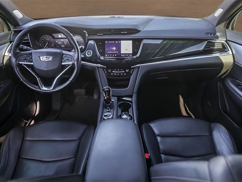 Used 2023 Cadillac XT6 Premium Luxury image 28