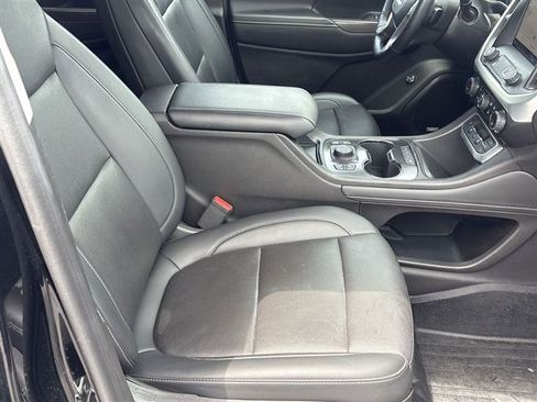 Used 2023 GMC Acadia SLT w/ Elevation Edition AWD/4WD image 28