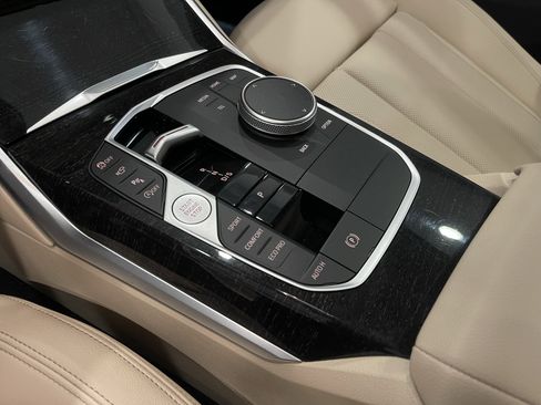 Certified 2023 BMW 330i xDrive 330i xDrive w/ Parking Assistance Package image 19