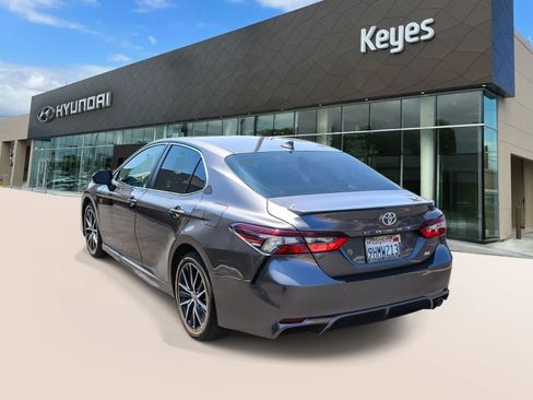 Used 2023 Toyota Camry SE w/ Convenience Package FWD image 7