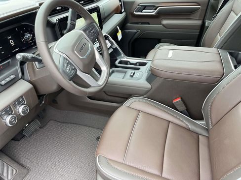 New 2026 GMC Sierra 2500 Denali AWD/4WD image 24