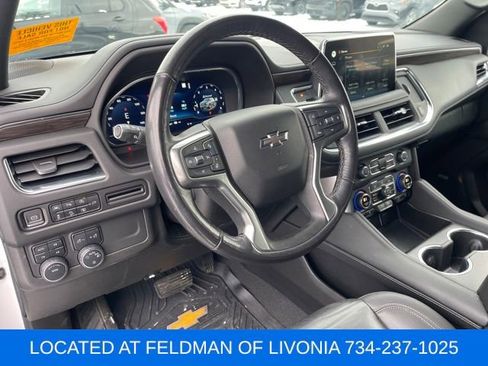 Certified 2022 Chevrolet Suburban Z71 w/ Luxury Package image 7