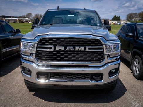 Used 2019 RAM 1500 Big Horn AWD/4WD image 2