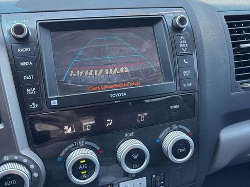 Used 2013 Toyota Sequoia Platinum AWD/4WD image 4