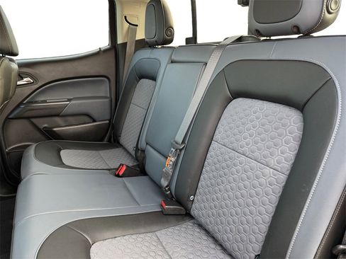 Used 2021 Chevrolet Colorado Z71 image 14