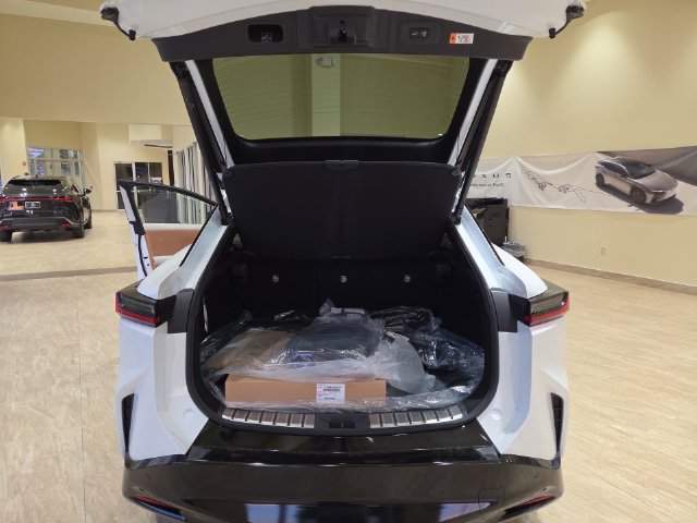 New 2026 Lexus RZ 450e AWD w/ Accessory Package (2T) image 32