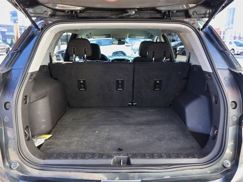 Used 2018 GMC Terrain SLE w/ Driver Convenience Package image 10