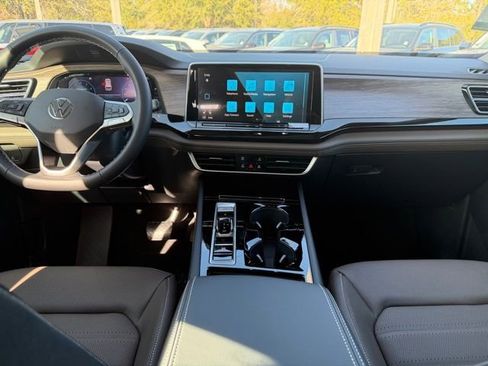 New 2026 Volkswagen Atlas SEL AWD/4WD image 9