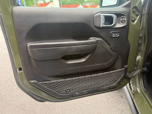 Used 2023 Jeep Wrangler Unlimited w/ Cold Weather Group AWD/4WD image 12