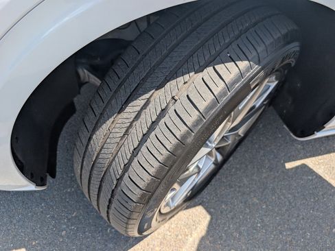 Used 2025 Genesis GV70 2.5T image 21