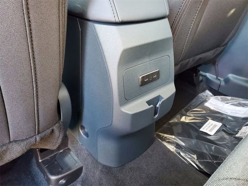 New 2025 Ford Maverick XL w/ Equipment Group 102A image 23