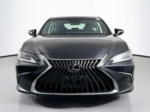 Used 2022 Lexus ES 350 w/ Premium Package FWD image 2