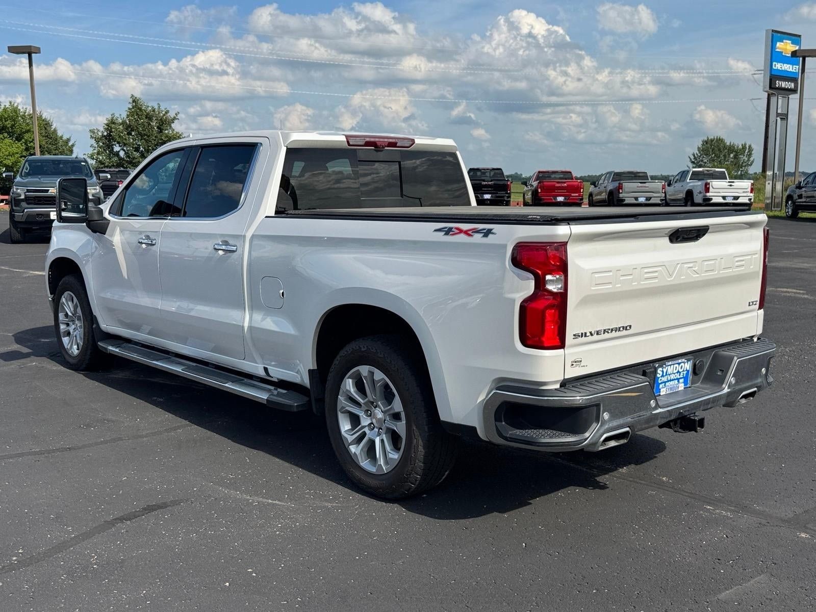 Used 2025 Chevrolet Silverado 1500 LTZ w/ Technology Package AWD/4WD image 3