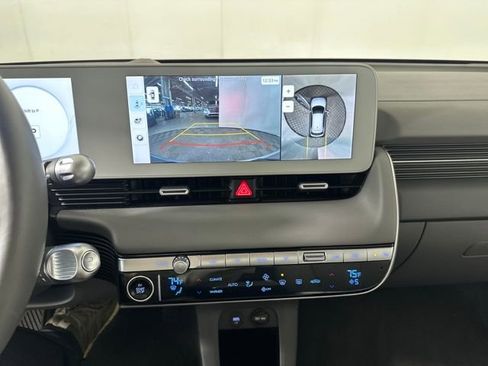 Used 2024 Hyundai Ioniq 5 Limited image 22