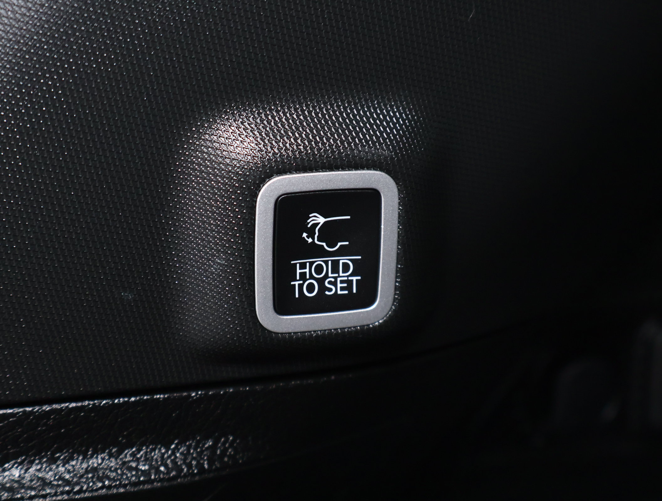 Used 2023 Jeep Grand Cherokee Altitude AWD/4WD image 26