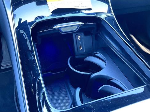 Certified 2025 Mercedes-Benz GLC 300 4MATIC image 35