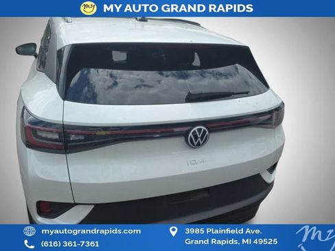 Used 2023 Volkswagen ID.4 Pro S AWD/4WD image 5