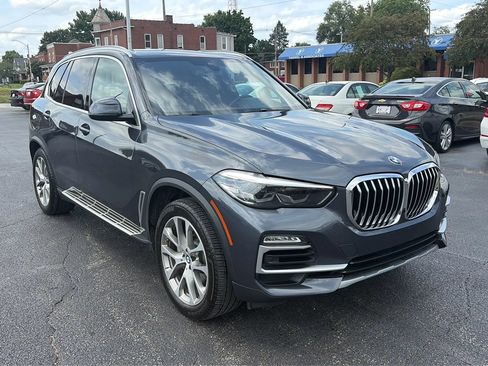 Used 2019 BMW X5 xDrive40i w/ Premium Package 2 AWD/4WD image 3
