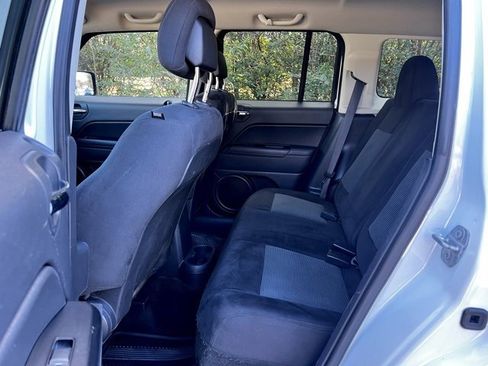 Used 2017 Jeep Patriot Latitude image 53