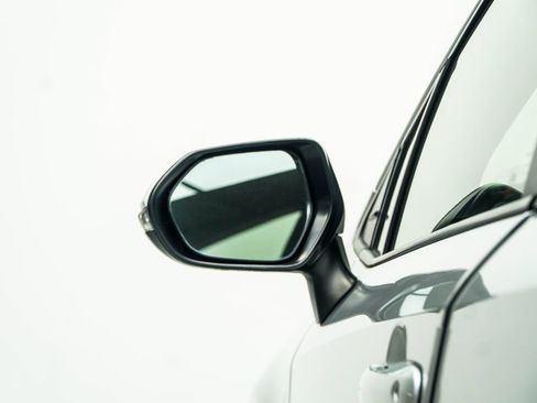 Used 2019 Toyota Corolla SE FWD image 15