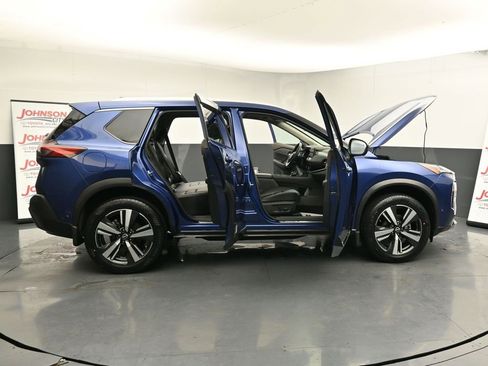 Used 2023 Nissan Rogue SL w/ SL Premium Package image 30