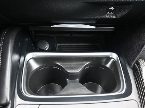 Used 2017 BMW M4 Convertible image 22