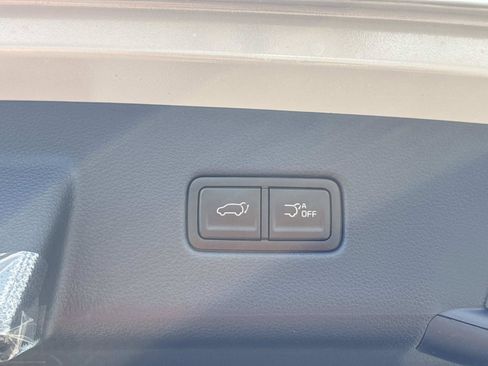 New 2027 Kia Carnival SX w/ Dark Edition Package FWD image 13