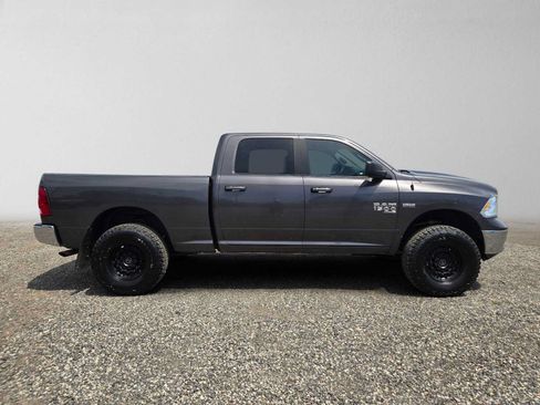 Used 2020 RAM 1500 Classic SLT AWD/4WD image 2
