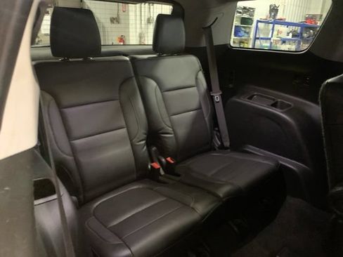 Used 2018 GMC Acadia SLT AWD/4WD image 21