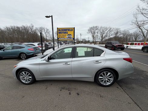 Used 2015 INFINITI Q50 2.0t w/ Moonroof Package image 8