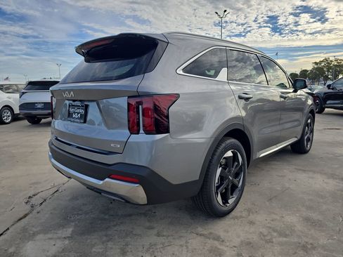 New 2026 Kia Sorento EX FWD image 8