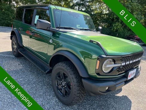 New 2025 Ford Bronco Outer Banks w/ Black Appearance Package image 4