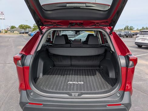 Certified 2025 Toyota RAV4 XLE w/ Convenience Package FWD image 24
