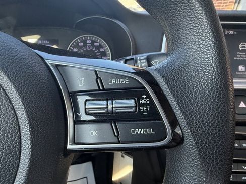 Used 2020 Kia Optima LX image 22