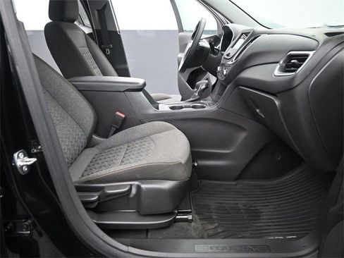 Used 2024 Chevrolet Equinox LT image 18