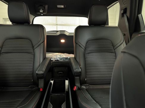 New 2026 Nissan Pathfinder Rock Creek w/ Rock Creek Premium Package AWD/4WD image 8