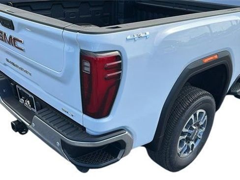 New 2025 GMC Sierra 3500 SLT w/ SLT Premium Package image 11