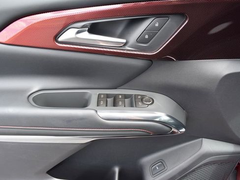 New 2026 Chevrolet Traverse Z71 image 12