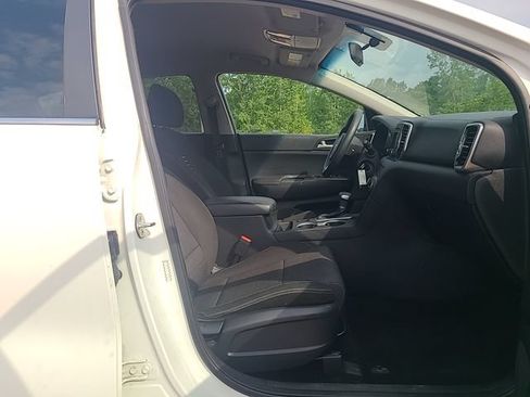 Used 2018 Kia Sportage LX AWD/4WD image 25