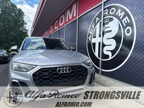 Used 2023 Audi Q5 2.0T Premium w/ Convenience Package AWD/4WD image 1