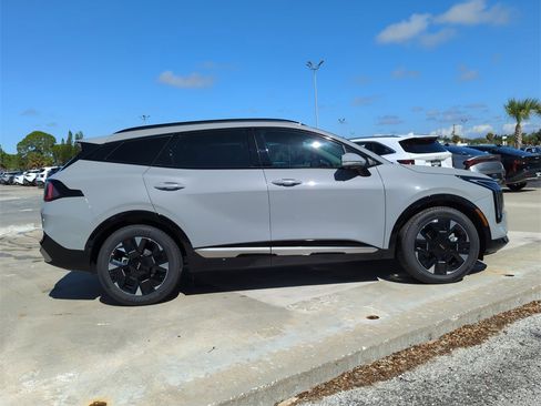 New 2026 Kia Sportage SX image 9