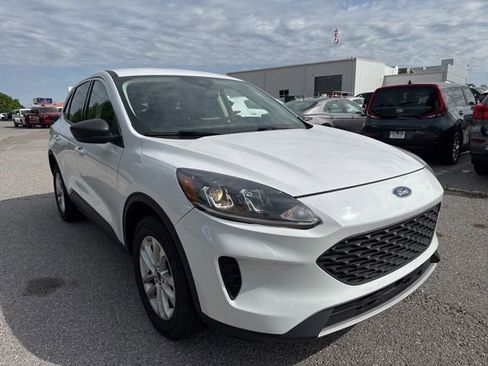 Used 2022 Ford Escape SE AWD/4WD image 1