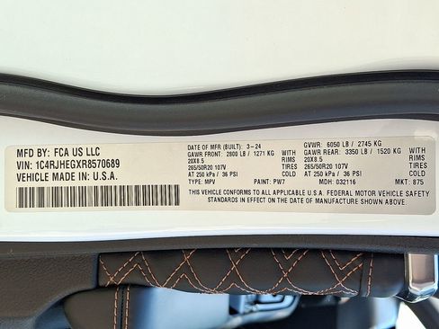 Certified 2024 Jeep Grand Cherokee Summit AWD/4WD image 34