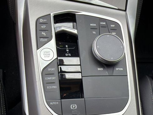 Used 2025 BMW 230i Coupe w/ M Sport Package RWD image 33