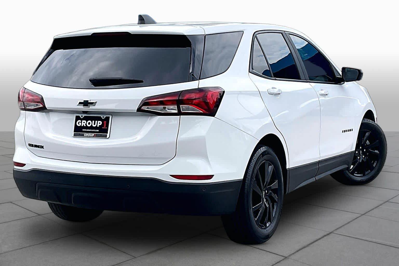 Used 2024 Chevrolet Equinox LS w/ LS Convenience Package FWD image 12