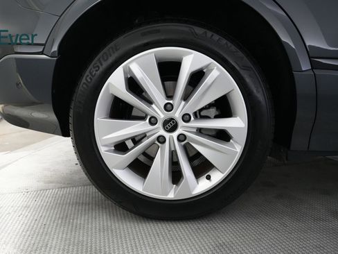 Used 2025 Audi Q6 e-tron Premium w/ Convenience Package RWD image 22